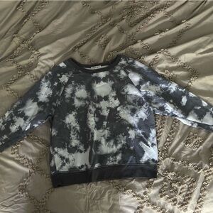 Women's sweatshirt
